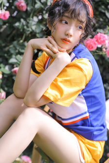 鬓边不是海棠红